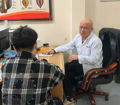 西咸新区|男科医师高朋磊：守护男性健康，专业男科诊疗
